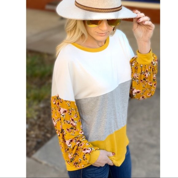 LAST ONE! Hello Sunshine Tunic Top-yellow-gray - Picture 3 of 6